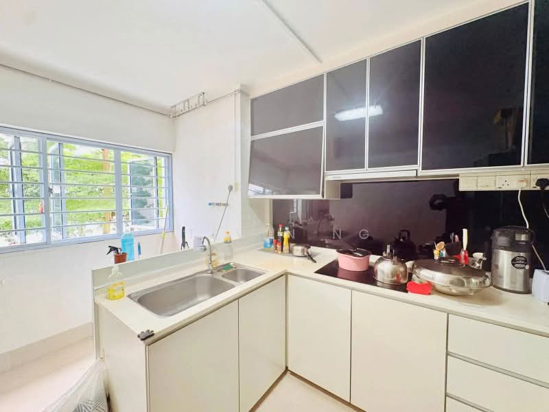 326 Ang Mo Kio Avenue 3, 326 Ang Mo Kio Avenue 3, 3 Bedrooms, 990 sqft, HDB Flat For Sale, by Steven NG, 500204926 - Kitchen - PropertyGuru.com.sg