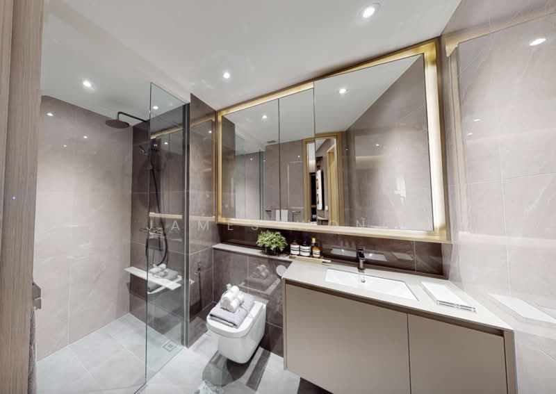 Pinetree Hill, 30 Pine Grove, 2 Bedrooms, 700 sqft, Condominium For Sale, by James Wong, 500204930 - Bathroom - PropertyGuru.com.sg