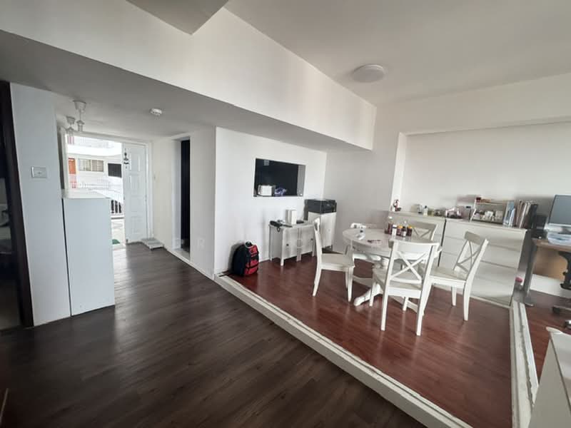 International Plaza, 10 Anson Road, 2 Bedrooms, 1,000 sqft, Apartment For Rent, by Eric Chia, 500204931 - Living Room - PropertyGuru.com.sg