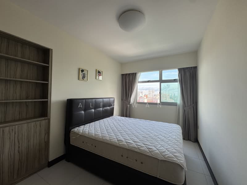 18D Holland Drive, 18D Holland Drive, 3 Bedrooms, 990 sqft, HDB Flat For Sale, by Alex Wan, 500204933 - PropertyGuru.com.sg
