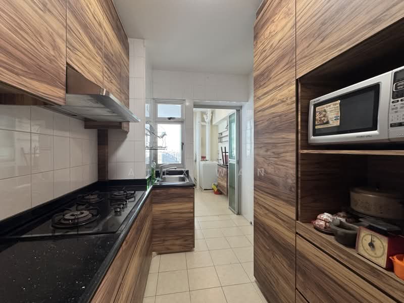 18D Holland Drive, 18D Holland Drive, 3 Bedrooms, 990 sqft, HDB Flat For Sale, by Alex Wan, 500204933 - PropertyGuru.com.sg