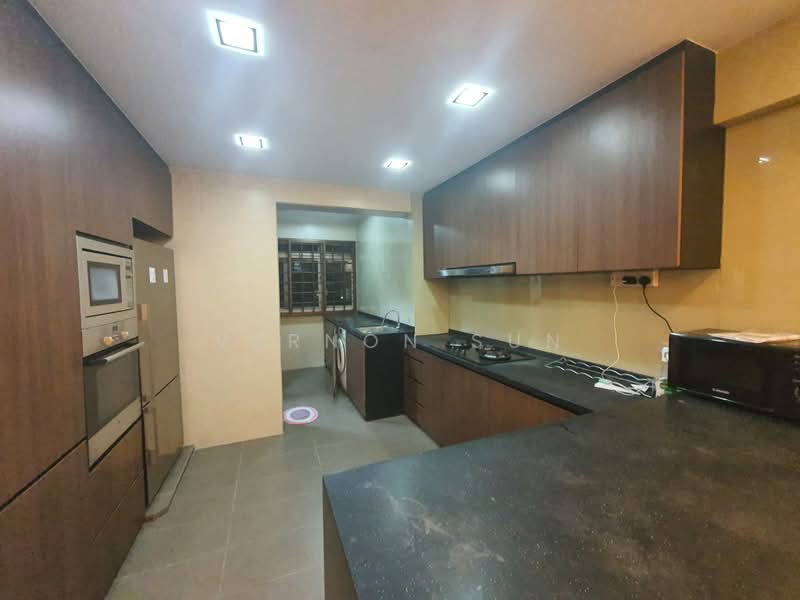229 Bishan Street 23, 229 Bishan Street 23, 3 Bedrooms, 1,119 sqft, HDB Flat For Rent, by Vernon Sun, 500204936 - Kitchen - PropertyGuru.com.sg