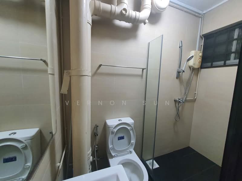229 Bishan Street 23, 229 Bishan Street 23, 3 Bedrooms, 1,119 sqft, HDB Flat For Rent, by Vernon Sun, 500204936 - Bathroom - PropertyGuru.com.sg