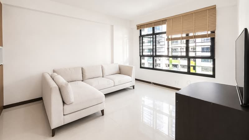 609B Tampines North Drive 1, 609B Tampines North Drive 1, 3 Bedrooms, 1,001 sqft, HDB Flat For Sale, by Charissa Kong, 500204939 - Living Room - PropertyGuru.com.sg