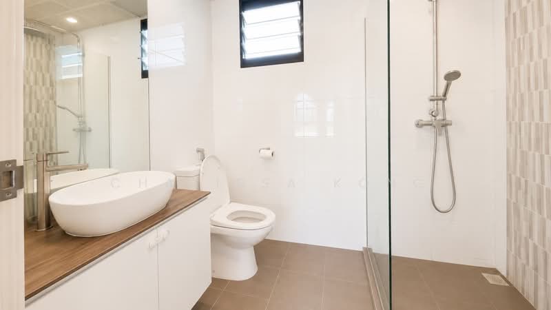 609B Tampines North Drive 1, 609B Tampines North Drive 1, 3 Bedrooms, 1,001 sqft, HDB Flat For Sale, by Charissa Kong, 500204939 - Bathroom - PropertyGuru.com.sg