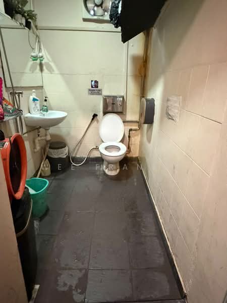 Kandahar Street I Kampong Glam I North Bridge Road, Kandahar Street, Beach Road / Bugis / Rochor, 812 sqft, Food & Beverage For Rent, by Wee Frankie, 500204941 - Bathroom - CommercialGuru.com.sg