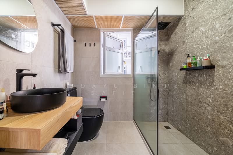 622A Tampines Avenue 12, 622A Tampines Avenue 12, 3 Bedrooms, 1,216 sqft, HDB Flat For Sale, by Wirdayu Binte Safie, 500204945 - Bathroom - PropertyGuru.com.sg