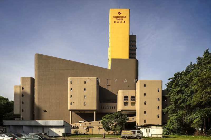 GOLDEN MILE TOWER