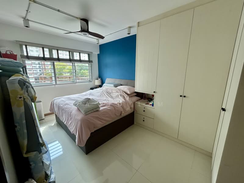 355A Anchorvale Lane, 355A Anchorvale Lane, 3 Bedrooms, 1,001 sqft, HDB Flat For Sale, by David Lim, 500204964 - Large Master Bedroom - PropertyGuru.com.sg