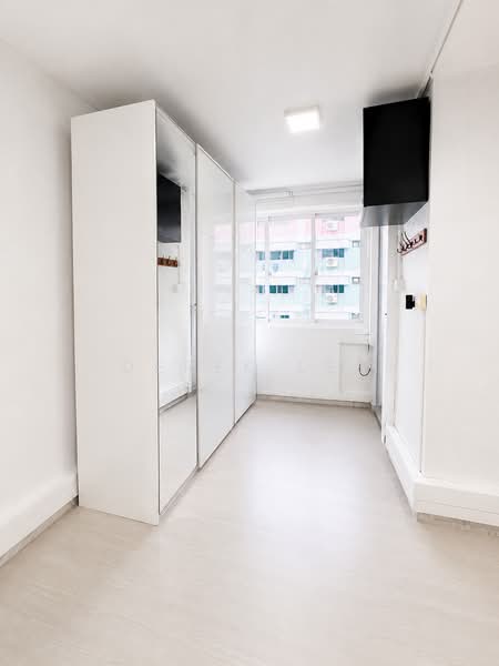 430 Bukit Panjang Ring Road, 430 Bukit Panjang Ring Road, 3 Bedrooms, 1,119 sqft, HDB Flat For Sale, by Derek Lee, 500204968 - Master Bedroom - AI enhanced - PropertyGuru.com.sg