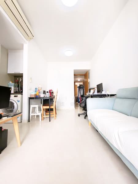Trilive, 115 Tampines Road, 3 Bedrooms, 904 sqft, Condominium For Sale, by Sito Jian Xin 司徒健新, 500204976 - Living Room - PropertyGuru.com.sg