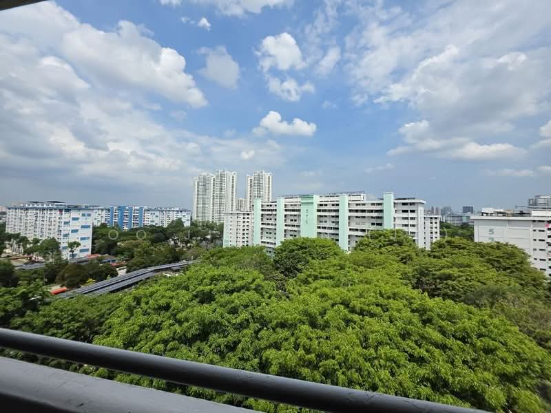 575 Ang Mo Kio Avenue 10, 575 Ang Mo Kio Avenue 10, 2 Bedrooms, 721 sqft, HDB Flat For Sale, by Loo Jia Bin (Jo), 500204984 - Exterior - PropertyGuru.com.sg