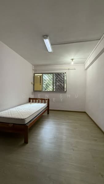11 Holland Drive, 11 Holland Drive, 3 Bedrooms, 947 sqft, HDB Flat For Sale, by Chen Shu Huey, 500205004 - Bedroom - PropertyGuru.com.sg