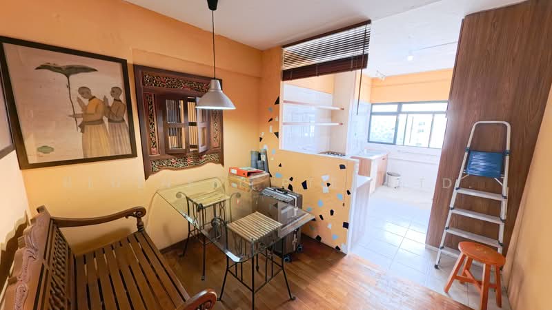 272 Tampines Street 22, 272 Tampines Street 22, 2 Bedrooms, 785 sqft, HDB Flat For Sale, by KENNETH CHUA, 500205016 - Kitchen - PropertyGuru.com.sg