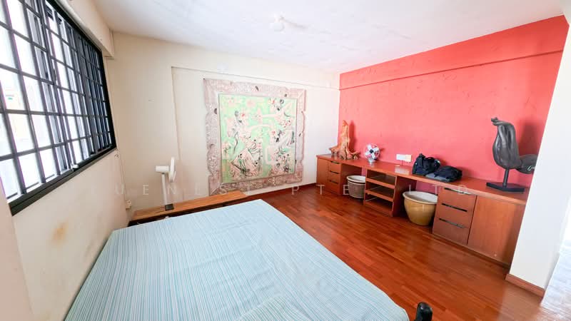 272 Tampines Street 22, 272 Tampines Street 22, 2 Bedrooms, 785 sqft, HDB Flat For Sale, by KENNETH CHUA, 500205016 - Bedroom - PropertyGuru.com.sg
