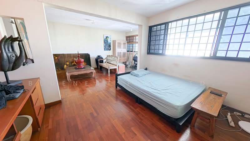 272 Tampines Street 22, 272 Tampines Street 22, 2 Bedrooms, 785 sqft, HDB Flat For Sale, by KENNETH CHUA, 500205016 - Living Room - PropertyGuru.com.sg