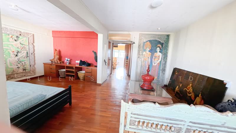 272 Tampines Street 22, 272 Tampines Street 22, 2 Bedrooms, 785 sqft, HDB Flat For Sale, by KENNETH CHUA, 500205016 - Bedroom - PropertyGuru.com.sg