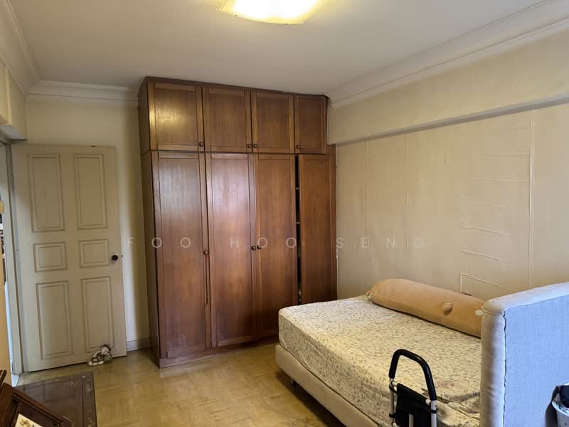 10 Gloucester Road, 10 Gloucester Road, 3 Bedrooms, 990 sqft, HDB Flat For Sale, by Foo Hoo Seng, 500205023 - MASTER ROOM WITH ATTACHED BATHROOM - PropertyGuru.com.sg