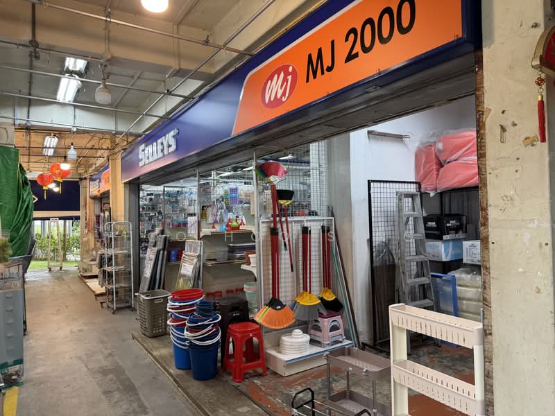 10 Gloucester Road, 10 Gloucester Road, 3 Bedrooms, 990 sqft, HDB Flat For Sale, by Foo Hoo Seng, 500205023 - MINUTES WALK TO BLK 46 OWEN ROAD SHOPS - PropertyGuru.com.sg