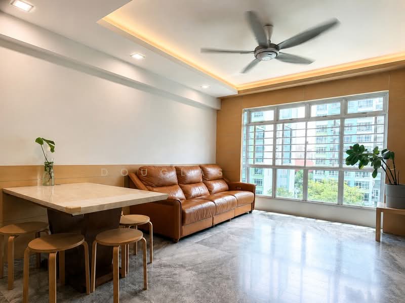210A Compassvale Lane, 210A Compassvale Lane, 3 Bedrooms, 1,001 sqft, HDB Flat For Sale, by Douglas Lim, 500205029 - Living Room - PropertyGuru.com.sg