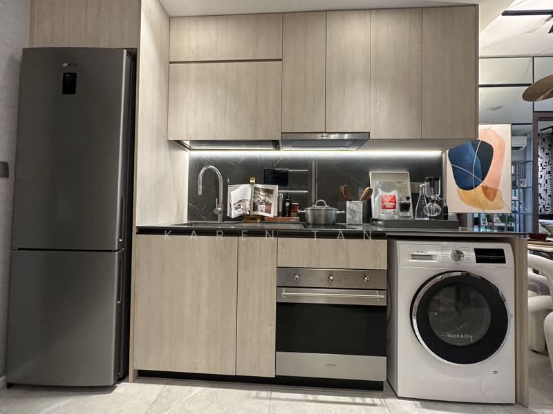 Orchard Sophia, 130 Sophia Road, 2 Bedrooms, 635 sqft, Condominium For Rent, by Karen Tan, 500205039 - Kitchen - PropertyGuru.com.sg