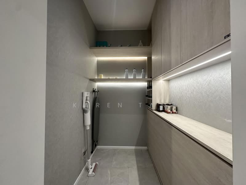 Orchard Sophia, 130 Sophia Road, 2 Bedrooms, 635 sqft, Condominium For Rent, by Karen Tan, 500205039 - store room - PropertyGuru.com.sg