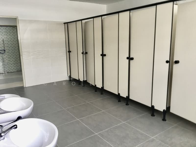 Kong Beng Industrial Building, 41 Jalan Pemimpin, 776 sqft, Light Industrial (B1) For Rent, by Carollyn Ong, 500205056 - Bathroom - CommercialGuru.com.sg