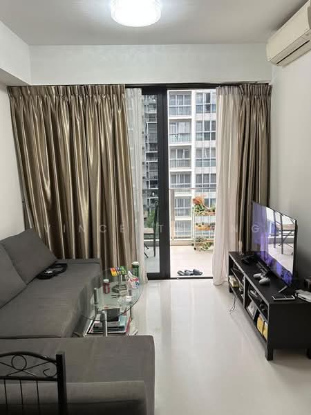 Bartley Ridge, 30 Mount Vernon Road, 1 Bedroom, 463 sqft, Condominium For Rent, by Vincent Tong, 500205062 - Living Room - PropertyGuru.com.sg