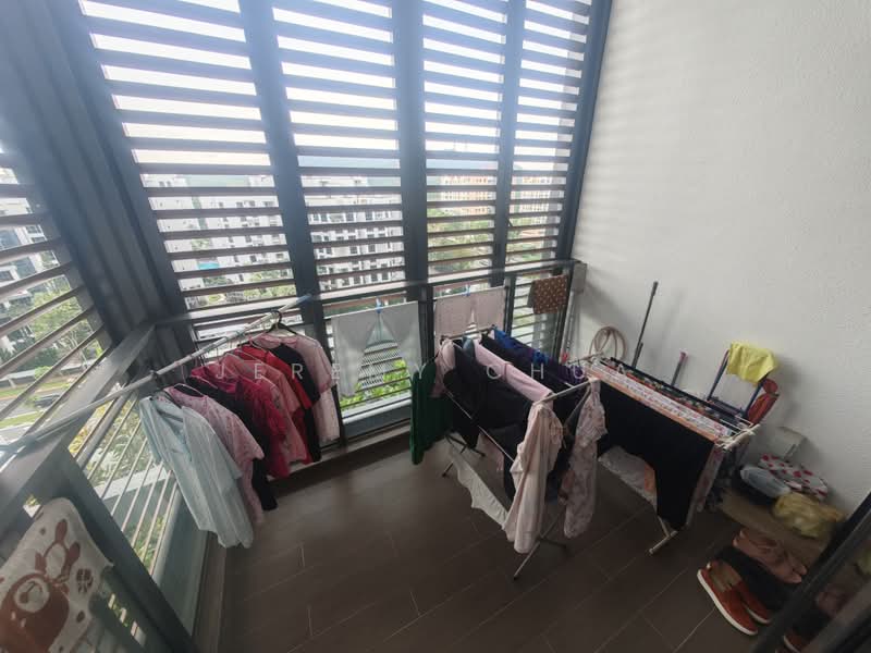 The Hillier, 6 Hillview Rise, 1 Bedroom, 624 sqft, Condominium For Sale, by Jeremy Chua, 500205063 - Balcony - PropertyGuru.com.sg
