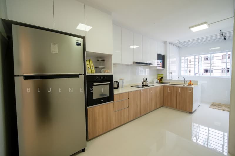 825 Yishun Street 81, 825 Yishun Street 81, 3 Bedrooms, 1,108 sqft, HDB Flat For Sale, by CLARENCE LIANG, 500205064 - Kitchen - PropertyGuru.com.sg