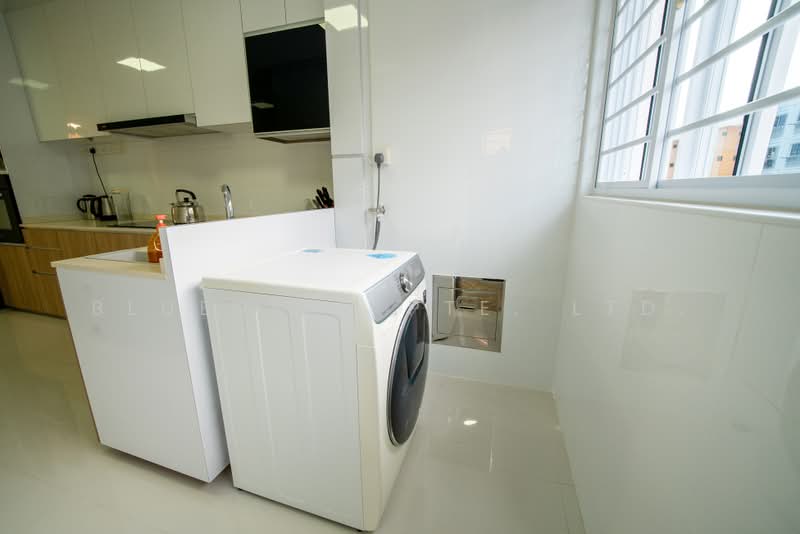 825 Yishun Street 81, 825 Yishun Street 81, 3 Bedrooms, 1,108 sqft, HDB Flat For Sale, by CLARENCE LIANG, 500205064 - Kitchen - PropertyGuru.com.sg