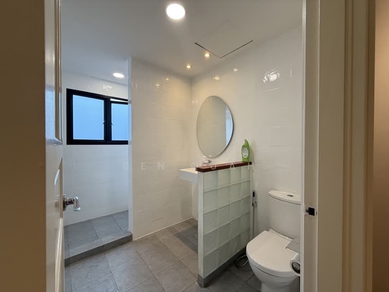 The Springfield, 107 Chempaka Kuning Link, Room Rental, 175 sqft, Cluster House For Rent, by Ben Quah, 500205066 - Bathroom - PropertyGuru.com.sg