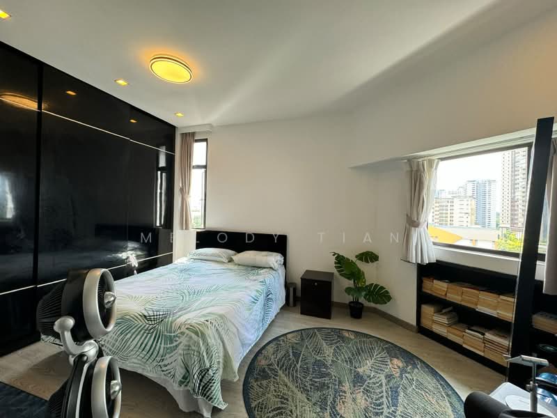 Mandarin Gardens, 1 Siglap Road, 2 Bedrooms, 1,001 sqft, Condominium For Sale, by Melody Tian, 500205067 - Bedroom - PropertyGuru.com.sg