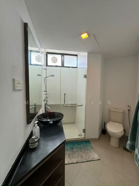 Mandarin Gardens, 1 Siglap Road, 2 Bedrooms, 1,001 sqft, Condominium For Sale, by Melody Tian, 500205067 - Bathroom - PropertyGuru.com.sg