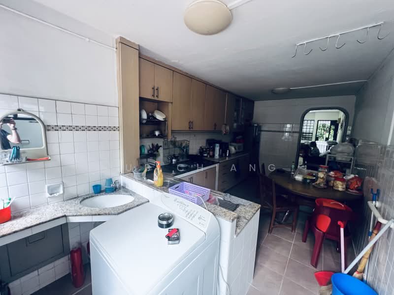 343 Clementi Avenue 5, 343 Clementi Avenue 5, 2 Bedrooms, 721 sqft, HDB Flat For Sale, by Hub Chiang, 500205069 - Kitchen - PropertyGuru.com.sg