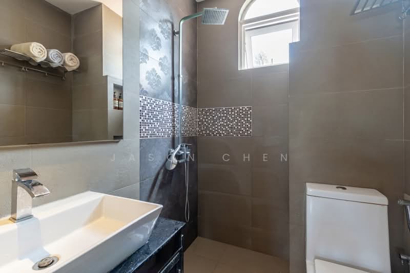 poh huat drive, poh huat drive, 4 Bedrooms, 2,800 sqft, Terraced House For Sale, by Jason Chen, 500205075 - Bathroom - PropertyGuru.com.sg