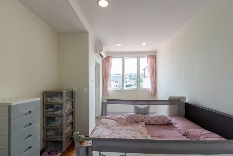 poh huat drive, poh huat drive, 4 Bedrooms, 2,800 sqft, Terraced House For Sale, by Jason Chen, 500205075 - Bedroom - PropertyGuru.com.sg