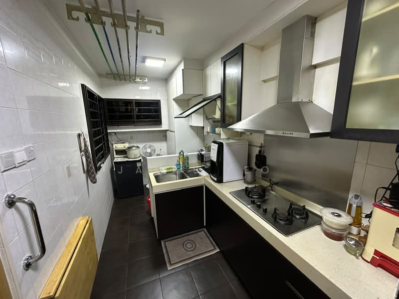 688C Choa Chu Kang Crescent, 688C Choa Chu Kang Crescent, 3 Bedrooms, 1,184 sqft, HDB Flat For Sale, by James Yeo, 500205081 - Kitchen - PropertyGuru.com.sg