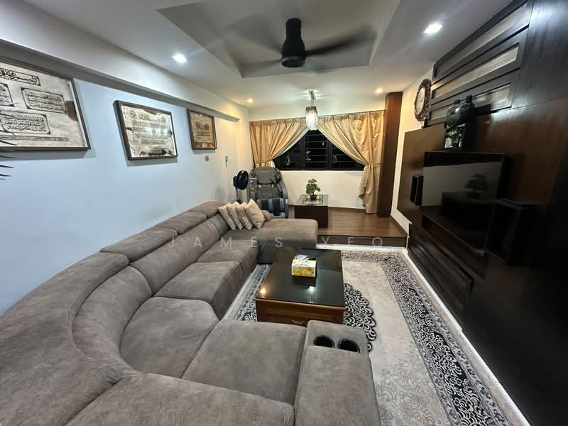 688C Choa Chu Kang Crescent, 688C Choa Chu Kang Crescent, 3 Bedrooms, 1,184 sqft, HDB Flat For Sale, by James Yeo, 500205081 - Living Room - PropertyGuru.com.sg