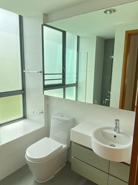 The Sixth Avenue Residences, 172 Sixth Avenue, 3 Bedrooms, 1,432 sqft, Condominium For Rent, by Mabel Heah, 500205098 - Bathroom - PropertyGuru.com.sg
