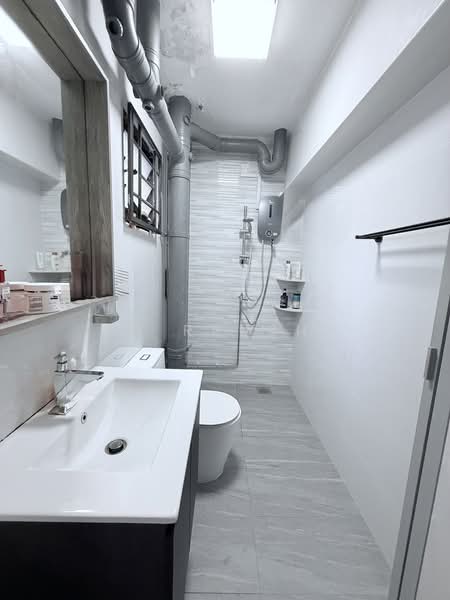 654C Jurong West Street 61, 654C Jurong West Street 61, 3 Bedrooms, 1,190 sqft, HDB Flat For Sale, by SQ Raudha, 500205102 - Bathroom - PropertyGuru.com.sg