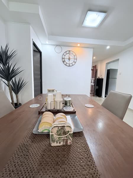 654C Jurong West Street 61, 654C Jurong West Street 61, 3 Bedrooms, 1,190 sqft, HDB Flat For Sale, by SQ Raudha, 500205102 - Dining Room - PropertyGuru.com.sg