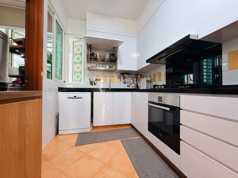 The Floravale, 218 Westwood Avenue, 3 Bedrooms, 1,335 sqft, Executive Condominium For Sale, by Sebastian Koh, 500205105 - Kitchen - PropertyGuru.com.sg