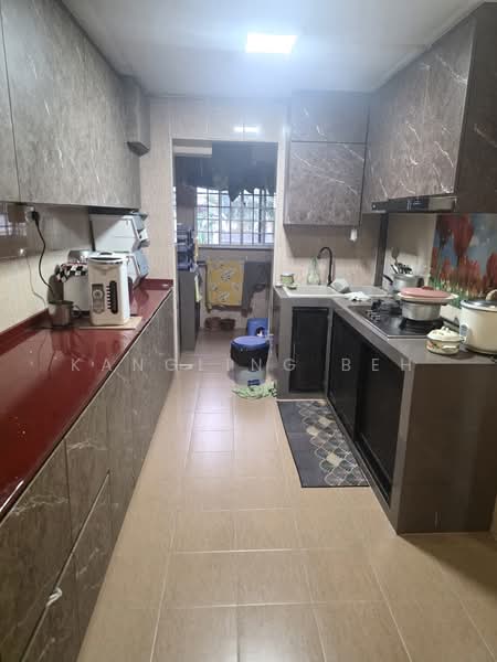 419 Woodlands Street 41, 419 Woodlands Street 41, 5 Bedrooms, 1,894 sqft, HDB Flat For Sale, by KangLing Beh, 500205106 - Kitchen - PropertyGuru.com.sg