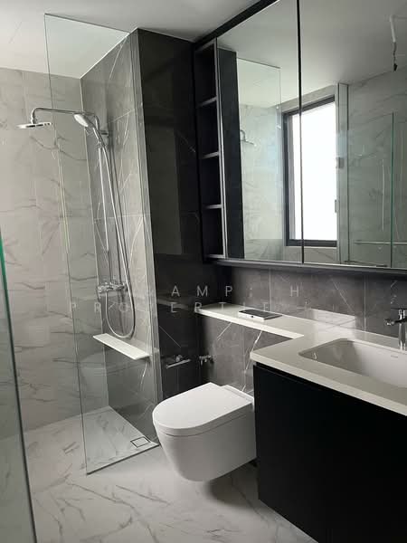 Bartley Vue, 8 Jalan Bunga Rampai, 3 Bedrooms, 947 sqft, Condominium For Sale, by JENNY, 500205120 - Bathroom - PropertyGuru.com.sg