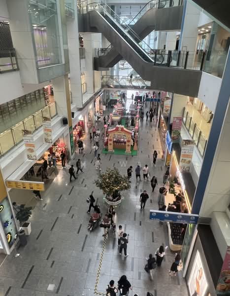 The Central, 6 Eu Tong Sen Street, 1,152 sqft, Other Retail For Rent, by June Wang, 500205130 - Interior - CommercialGuru.com.sg