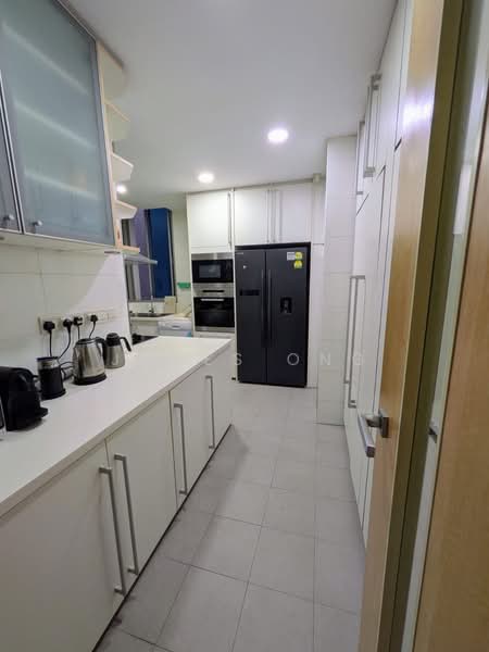 Cairnhill Crest, 2 Cairnhill Circle, 3 Bedrooms, 1,733 sqft, Condominium For Rent, by James Ong, 500205134 - Kitchen - PropertyGuru.com.sg