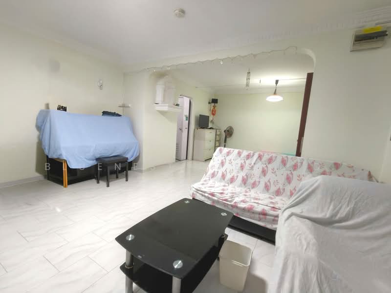936 Tampines Avenue 5, 936 Tampines Avenue 5, 3 Bedrooms, 1,119 sqft, HDB Flat For Rent, by CLARENCE LIANG, 500205135 - Living Room - PropertyGuru.com.sg