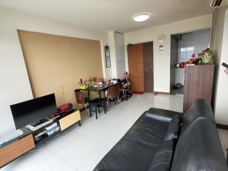 670C Edgefield Plains, 670C Edgefield Plains, Hougang / Punggol / Sengkang, 2 Bedrooms, 732 sqft, HDB Flat For Sale, by Keith Tan, 500205155 - Living Room - PropertyGuru.com.sg