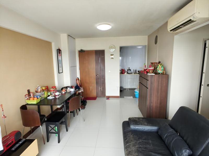 670C Edgefield Plains, 670C Edgefield Plains, Hougang / Punggol / Sengkang, 2 Bedrooms, 732 sqft, HDB Flat For Sale, by Keith Tan, 500205155 - Living Room - PropertyGuru.com.sg